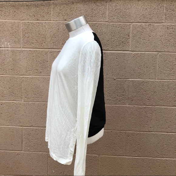 •BCBG• Long Sleeve lightweight Shirt/Top - Picture 3 of 6